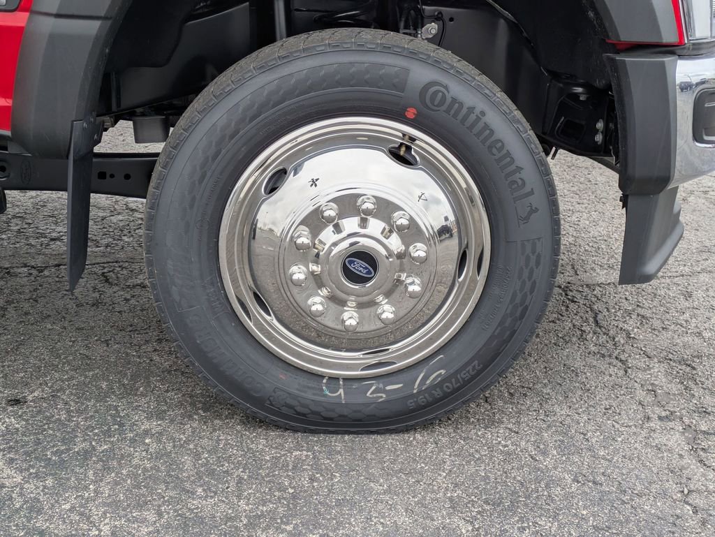New 2025 Ford F550 4x4 Regular Cab Super Duty image 17