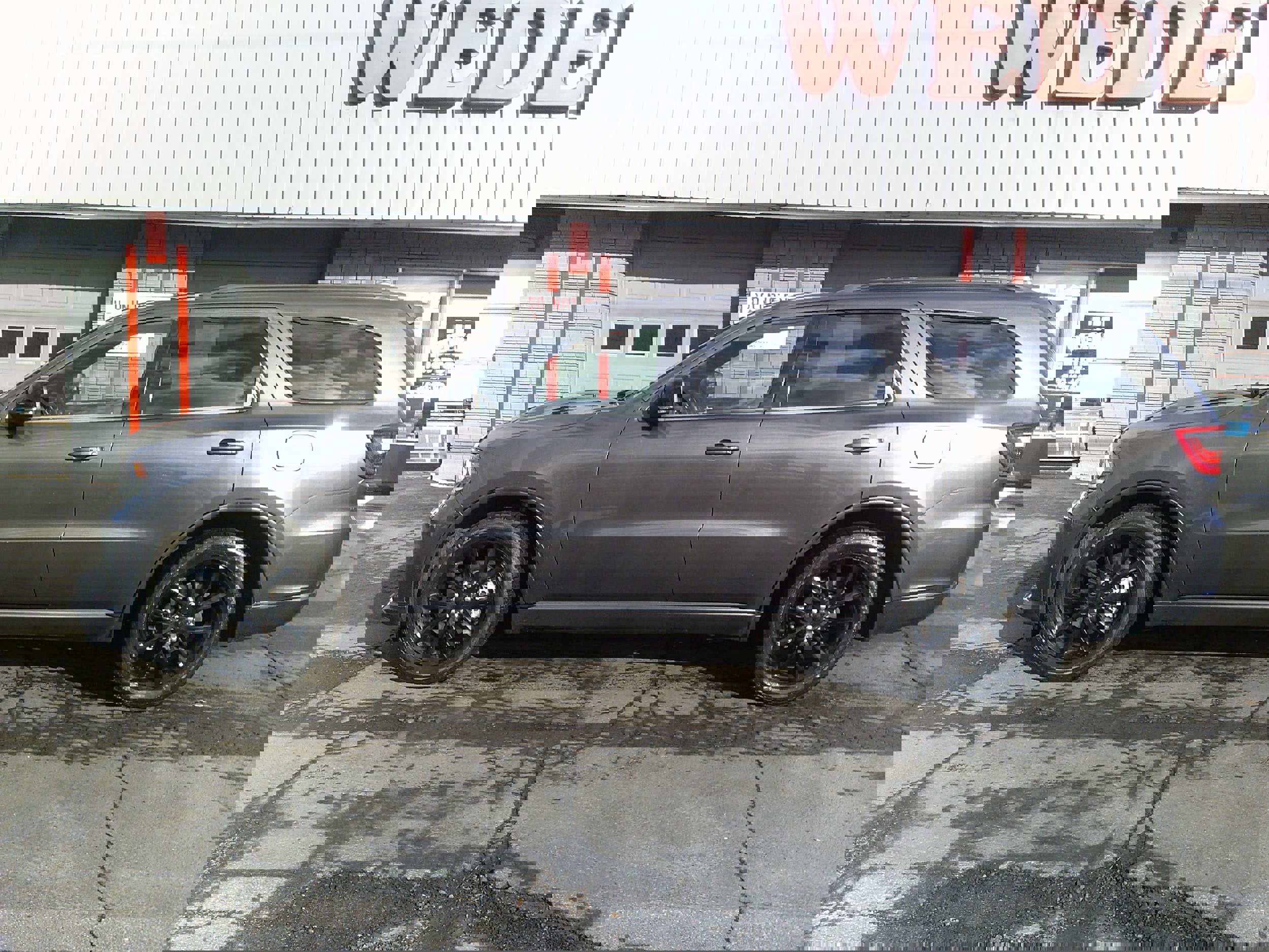 Used 2018 Dodge Durango R/T w/ Trailer Tow Group IV image 2