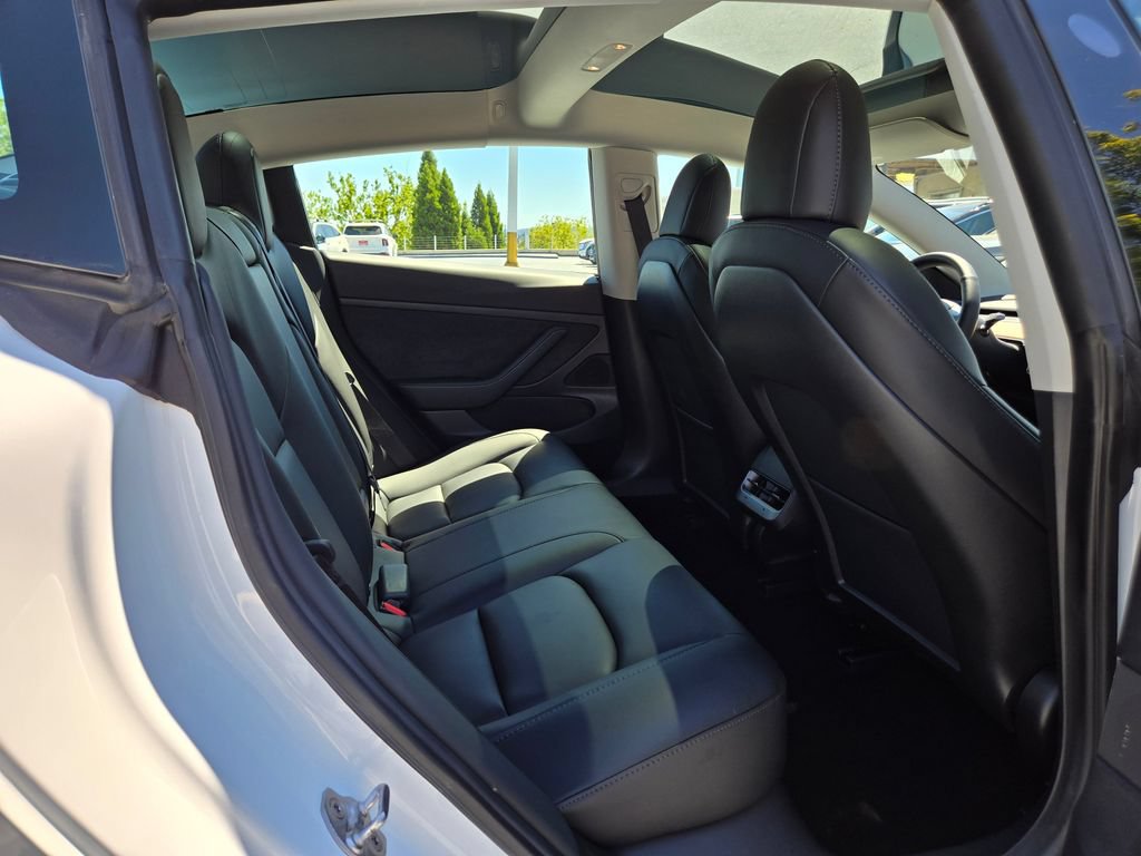 Used 2021 Tesla Model 3 Standard Range Plus RWD image 14