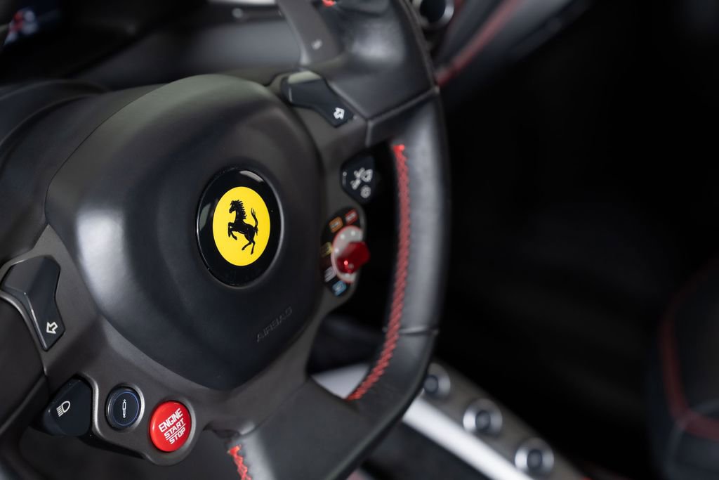Used 2017 Ferrari 488 GTB RWD image 23