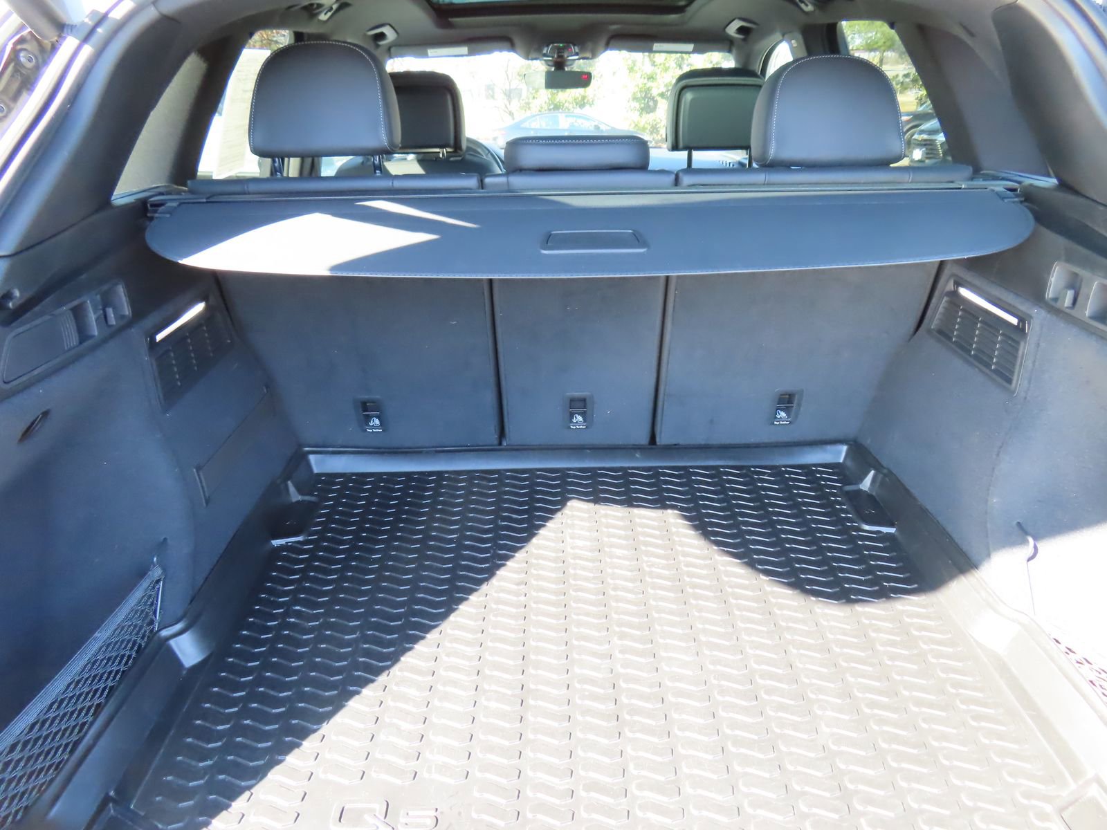 Used 2023 Audi SQ5 Premium w/ Convenience Package image 41