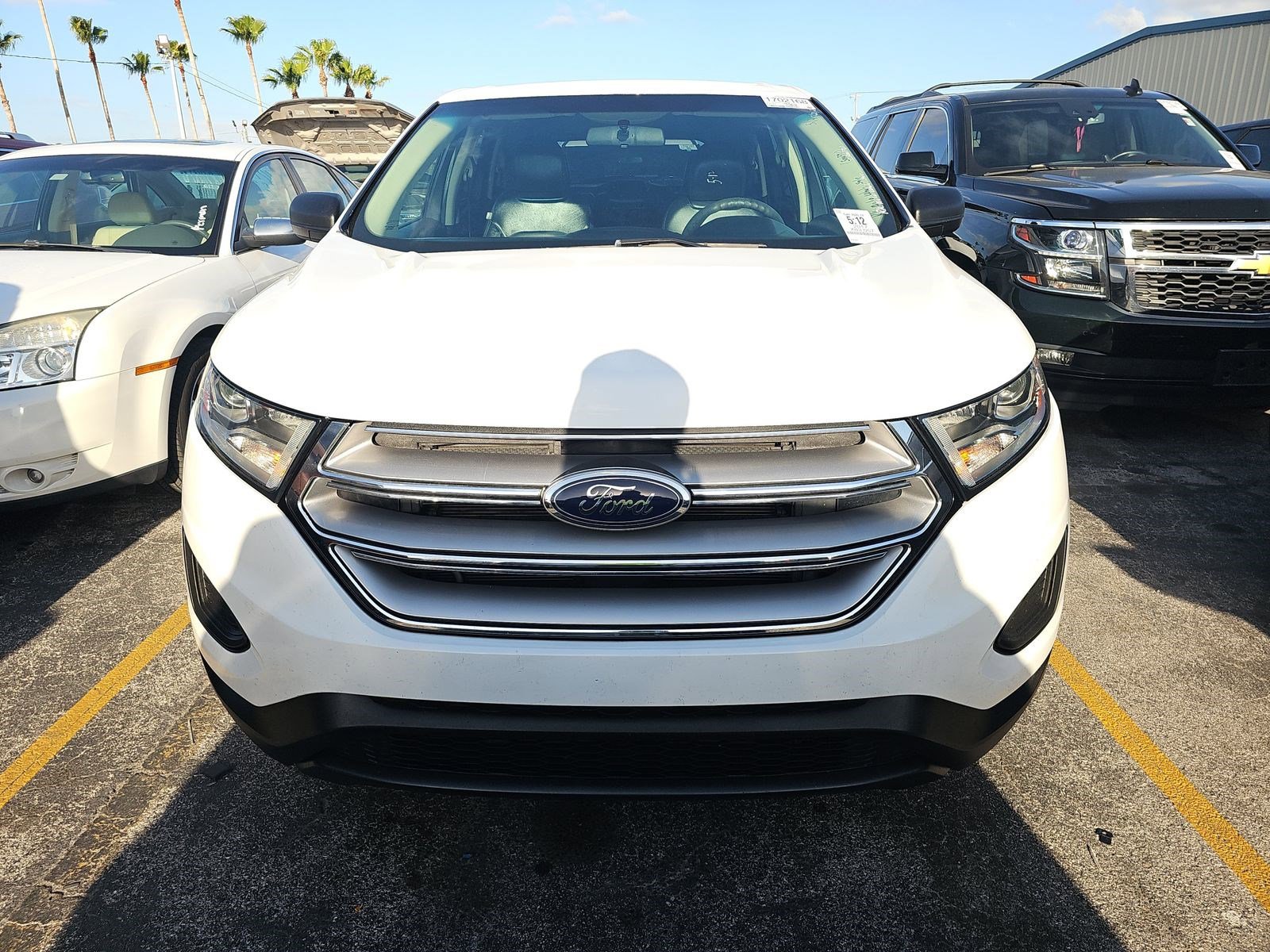 Used 2017 Ford Edge SE FWD image 2