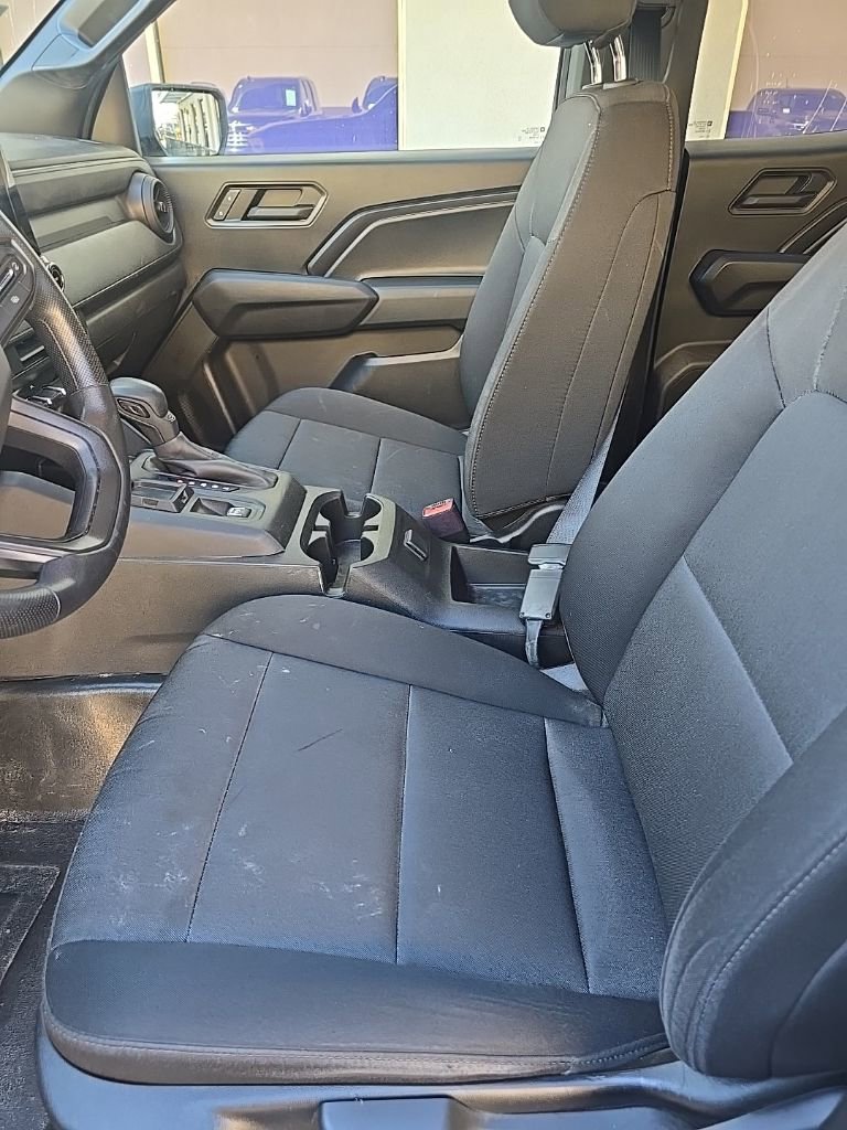 Used 2023 Chevrolet Colorado W/T image 4