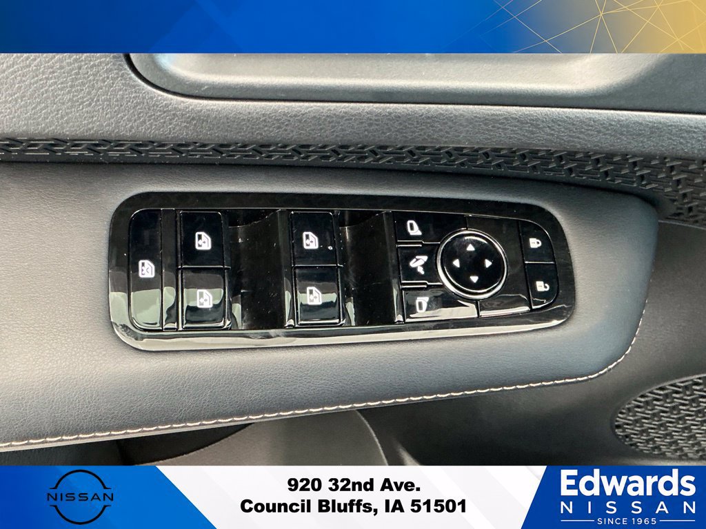 Used 2025 Nissan Ariya FWD image 19