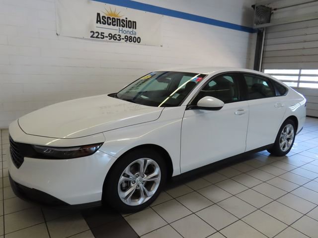 Certified 2025 Honda Accord LX image 2