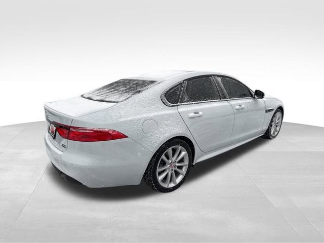 Used 2020 Jaguar XF Checkered Flag image 4