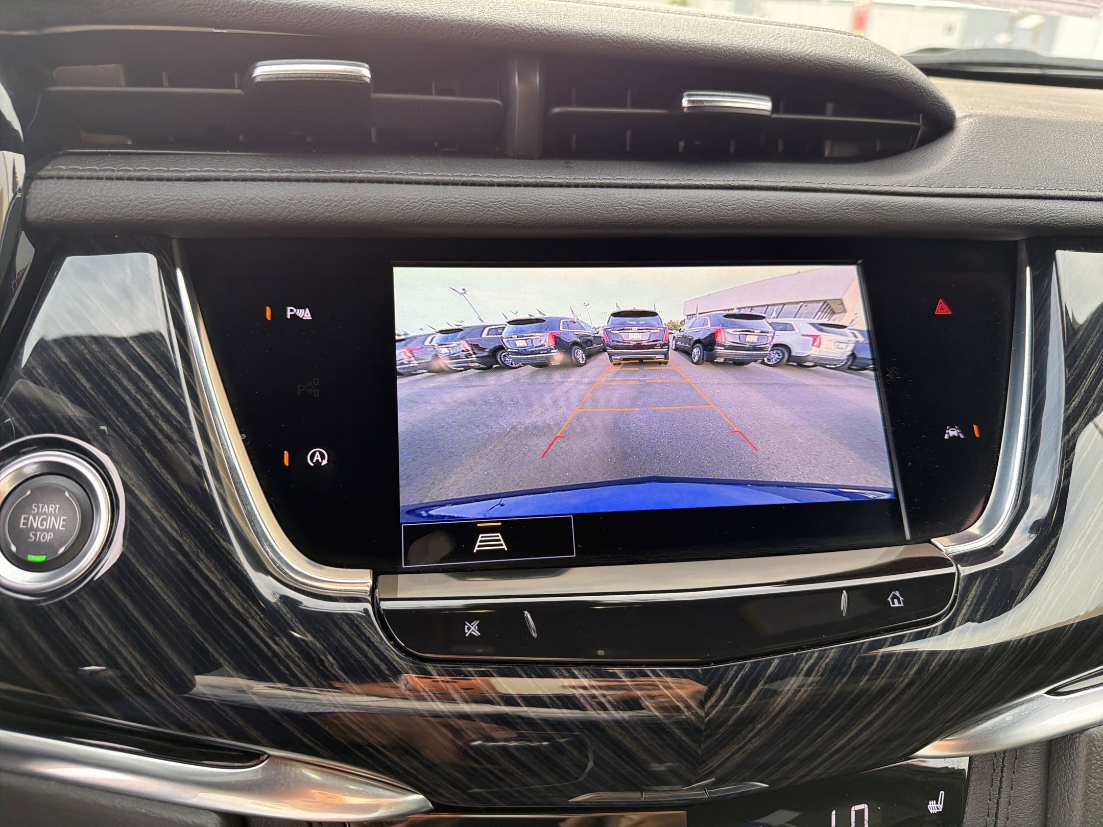 Certified 2025 Cadillac XT6 Premium Luxury image 18