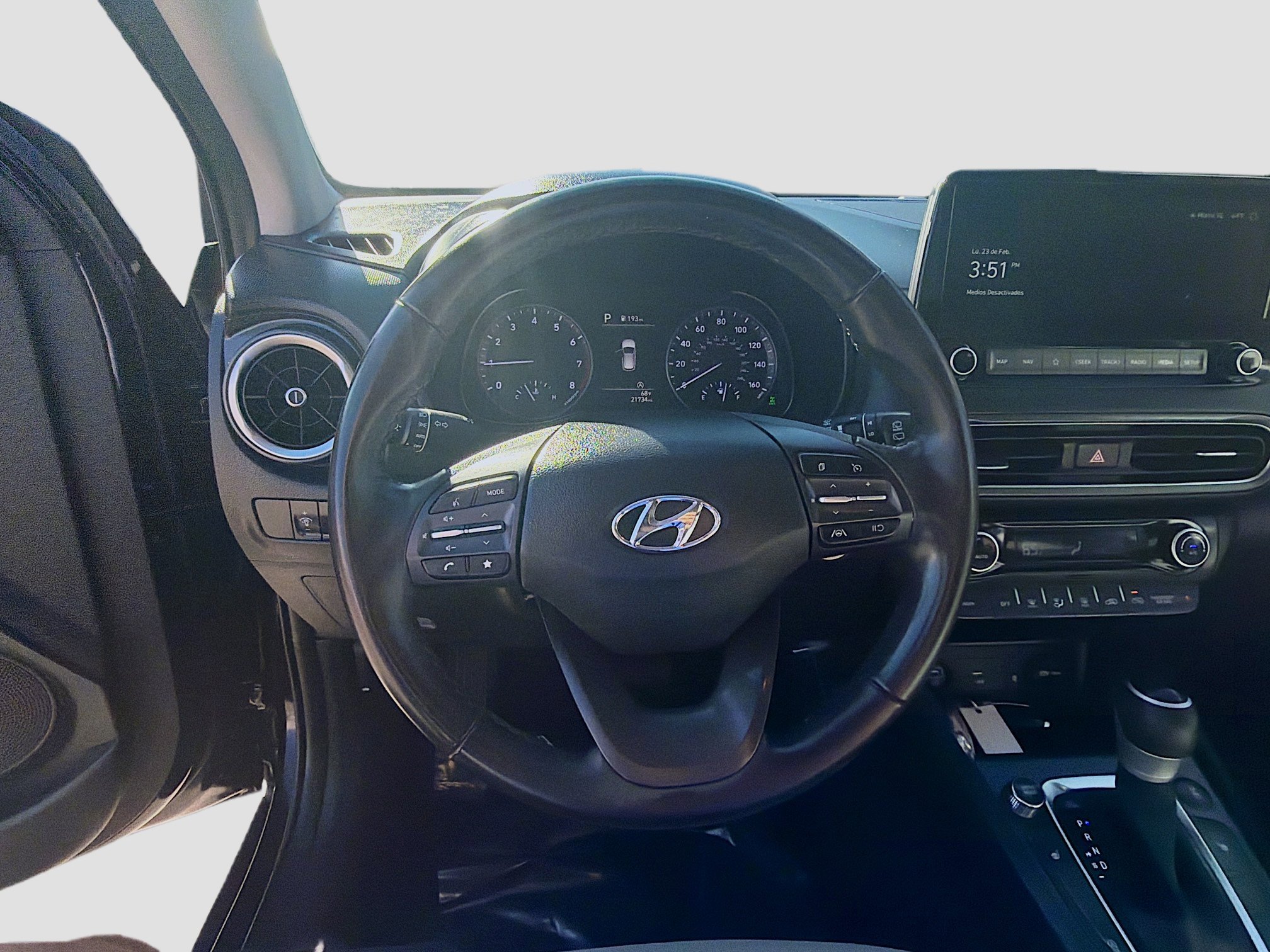 Used 2023 Hyundai Kona SEL w/ Convenience Package image 8