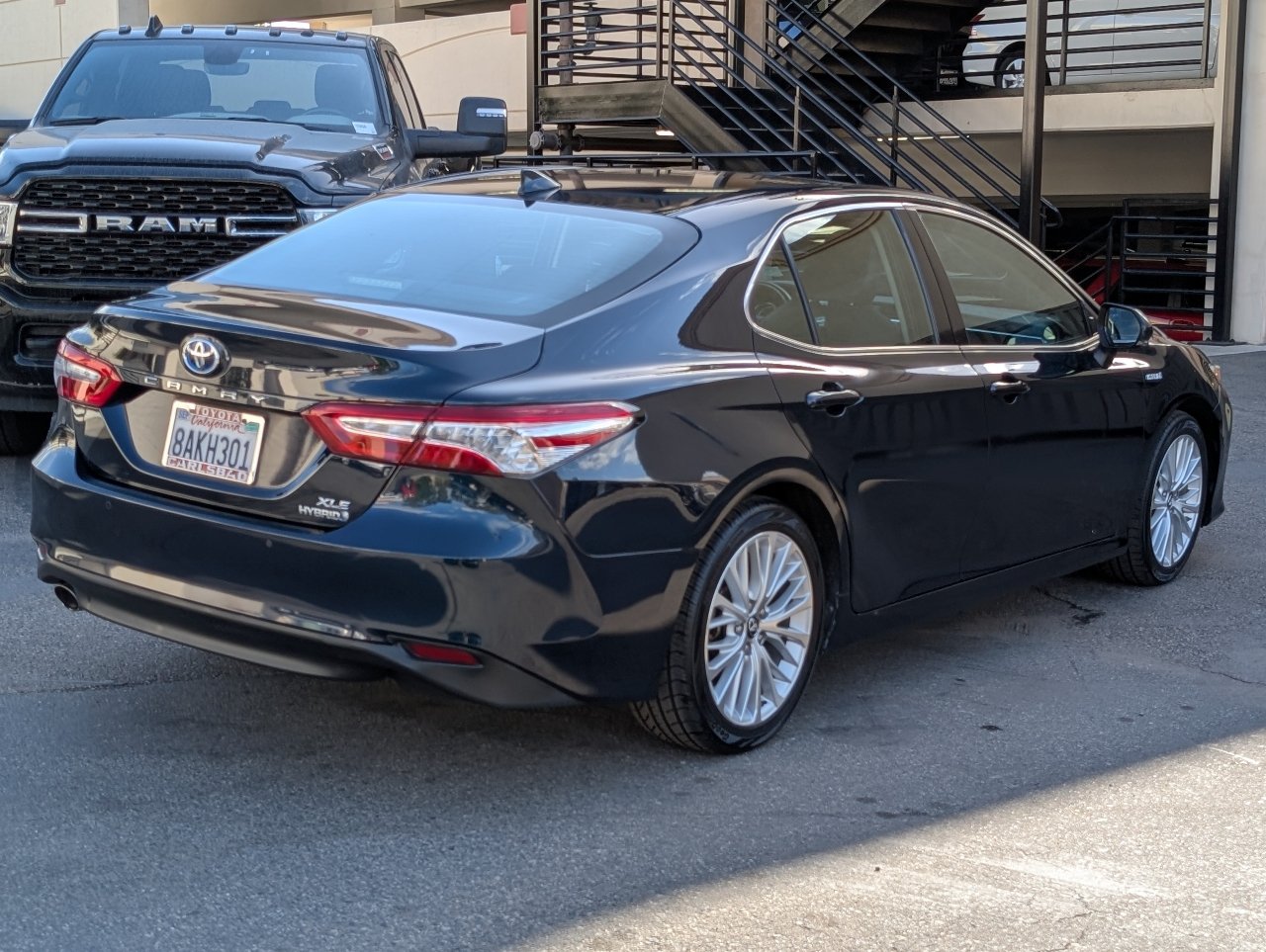 Used 2018 Toyota Camry XLE w/ Audio Package FWD image 13
