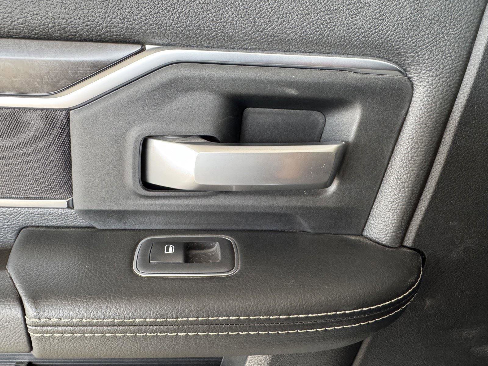 Used 2024 RAM 2500 Big Horn w/ Protection Group image 28