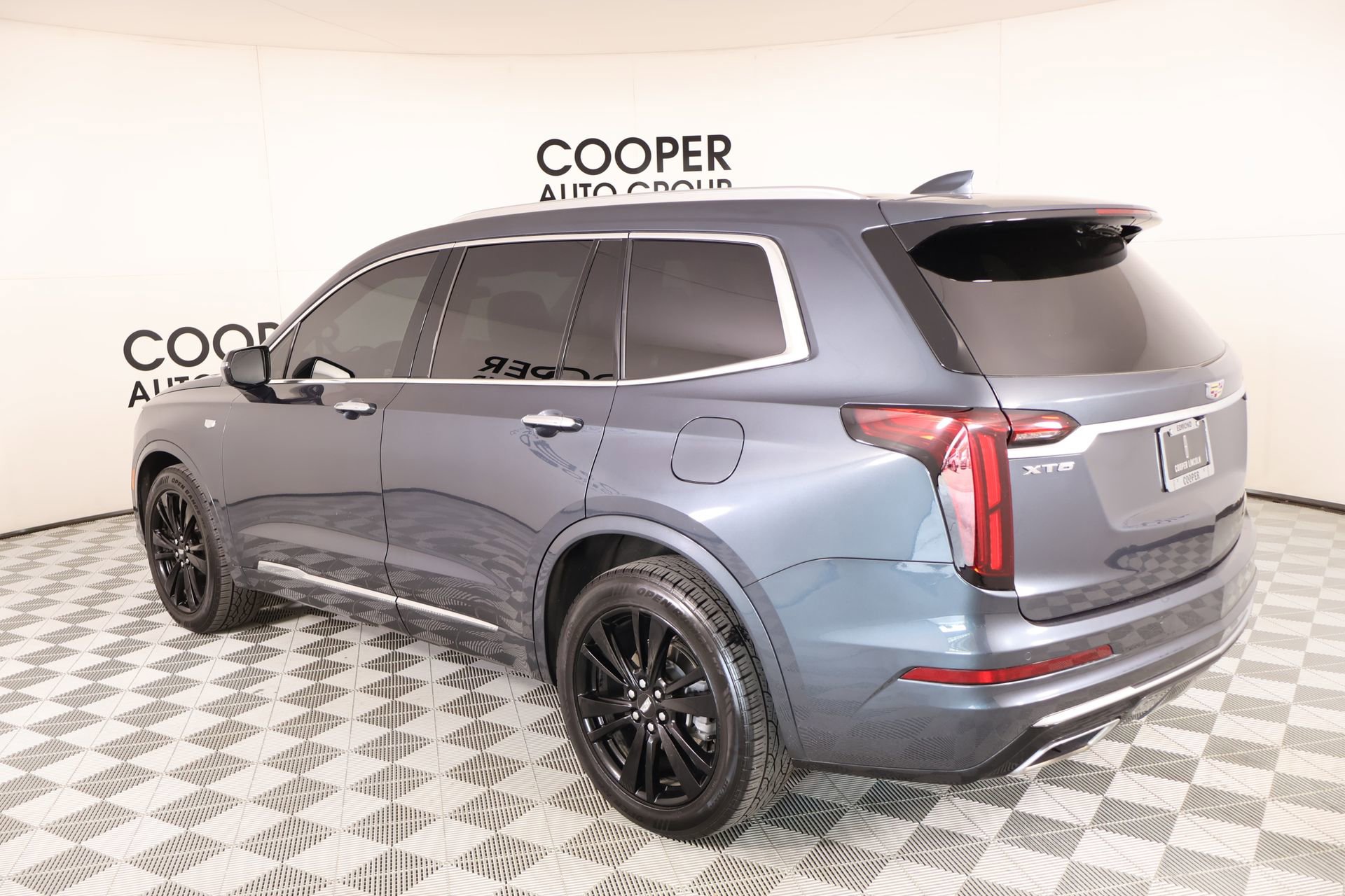 Used 2021 Cadillac XT6 Premium Luxury FWD image 25