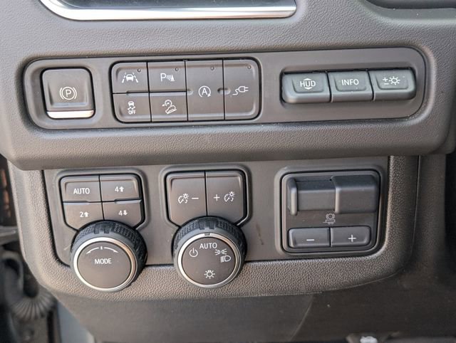 Used 2021 Chevrolet Suburban Premier w/ Premium Package image 35