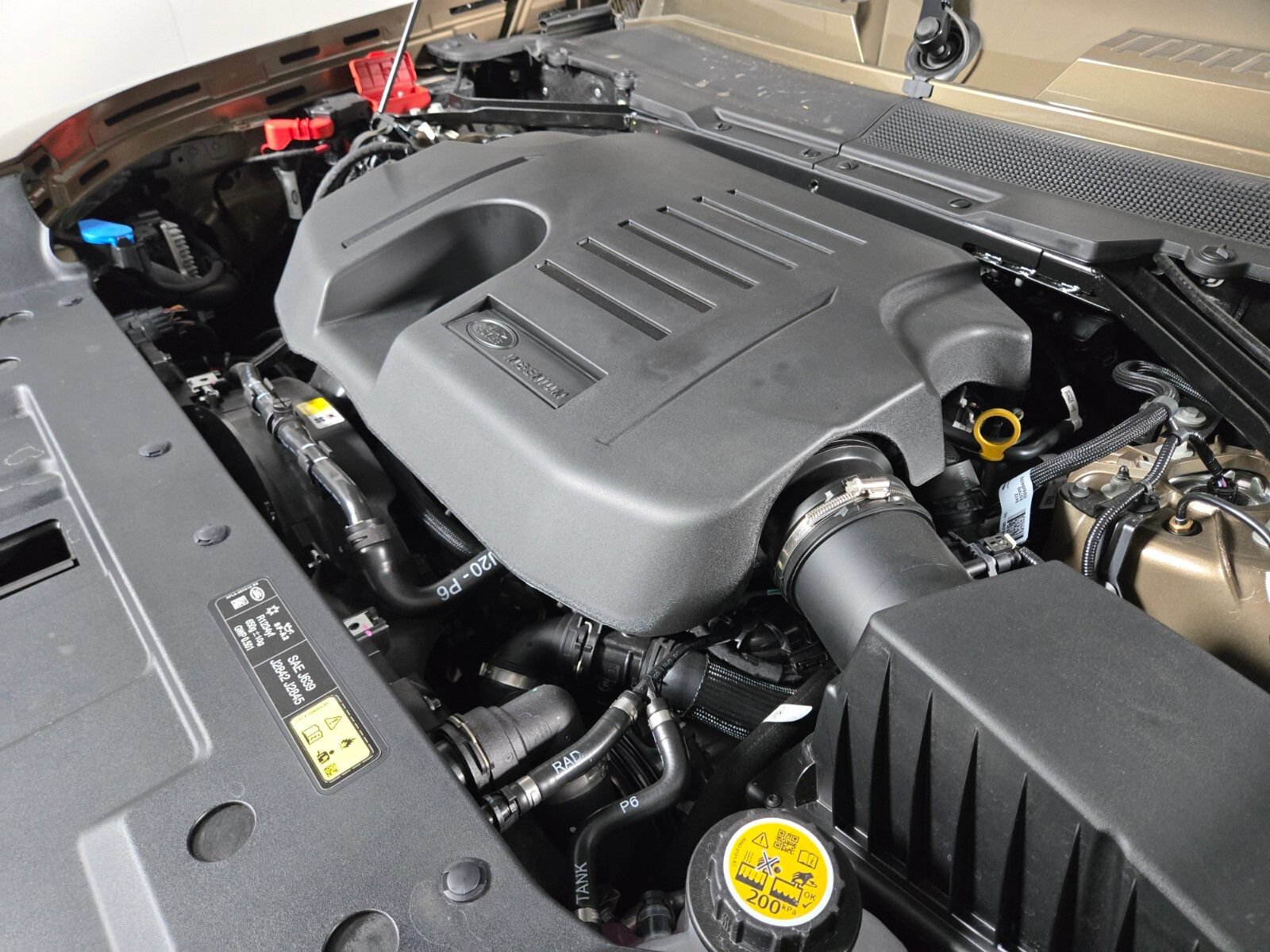 New 2026 Land Rover Defender 110 X-Dynamic SE AWD/4WD image 20