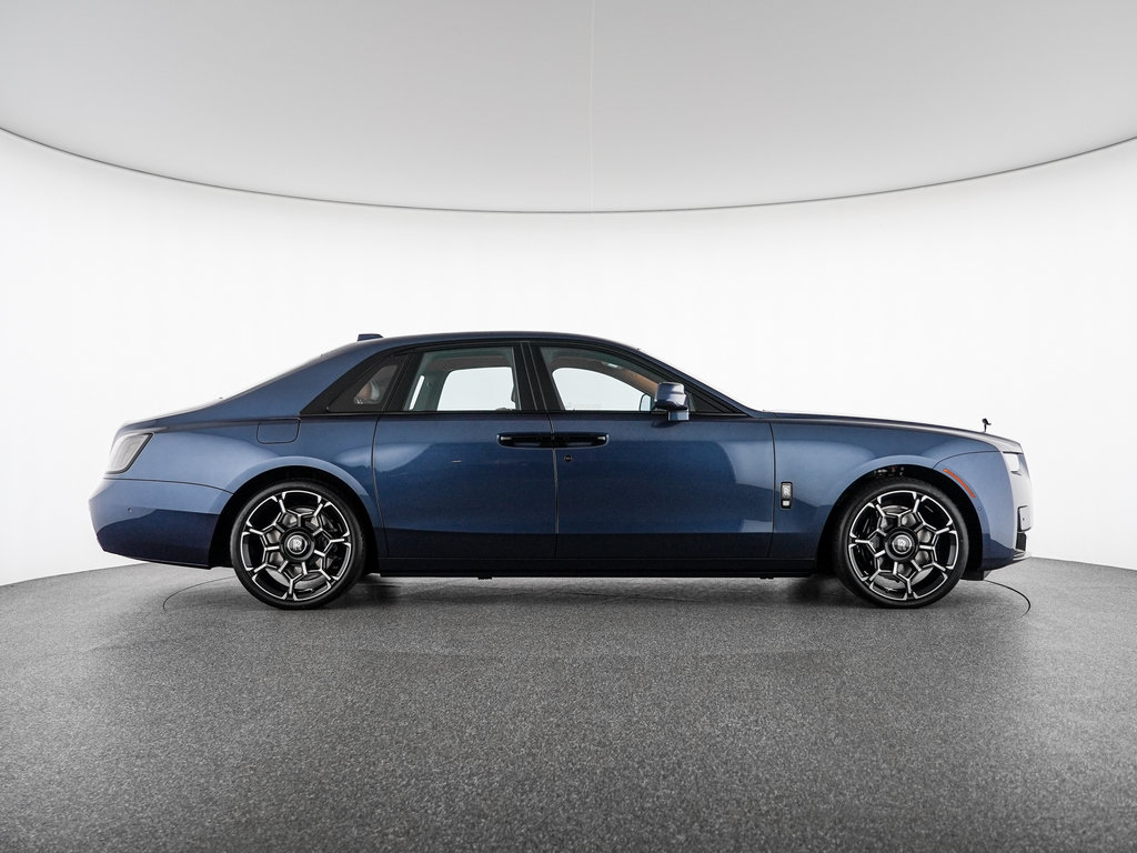 New 2027 Rolls-Royce Ghost Black Badge AWD/4WD image 3