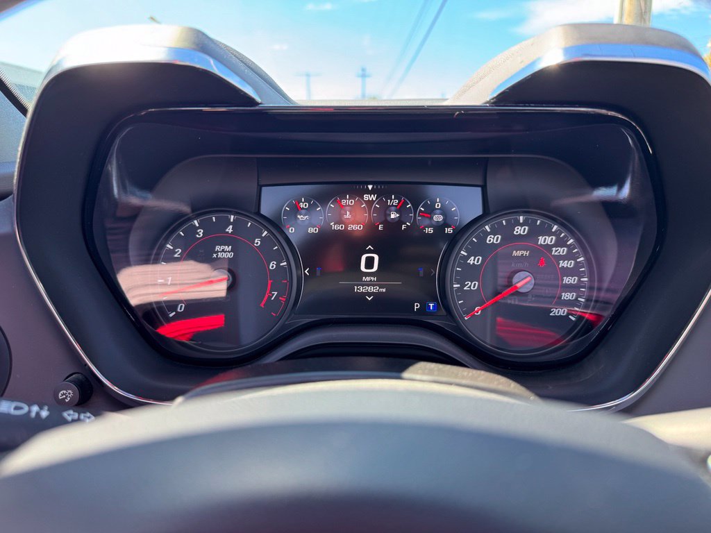 Used 2021 Chevrolet Camaro ZL1 RWD image 15