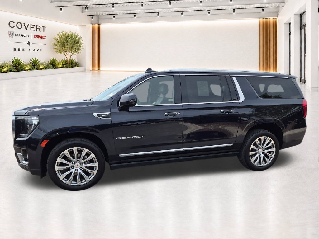 Used 2023 GMC Yukon XL Denali AWD/4WD image 5