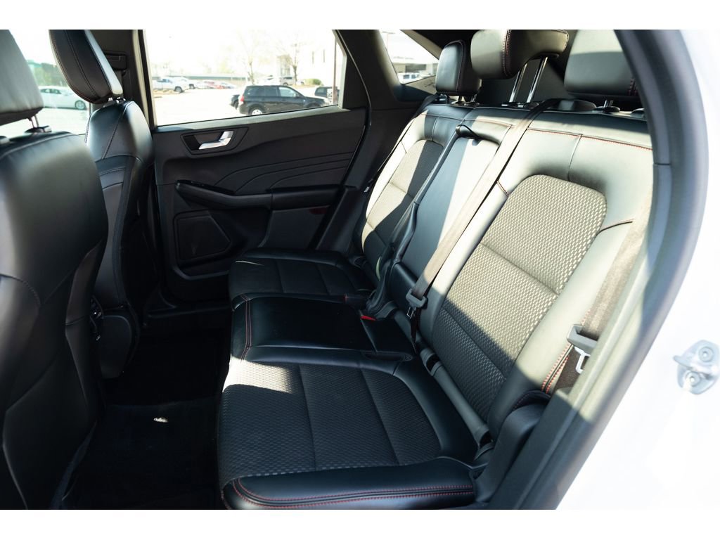 Used 2024 Ford Escape ST-Line w/ Tech Pack #1 FWD image 13