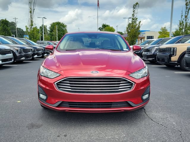 Used 2020 Ford Fusion SE w/ Equipment Group 151A FWD image 2