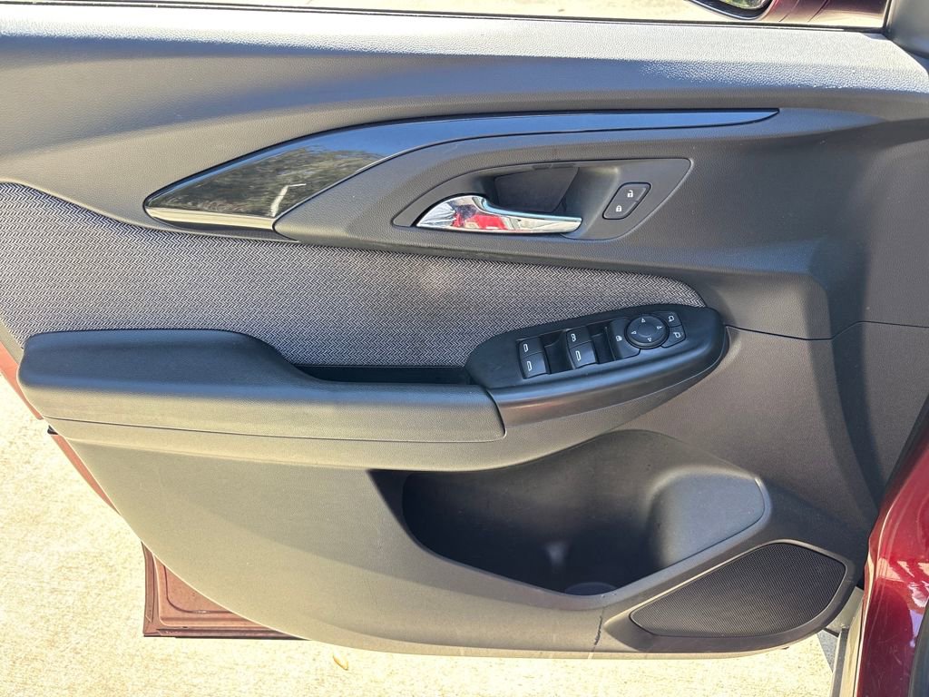 Used 2022 Chevrolet TrailBlazer LS image 15