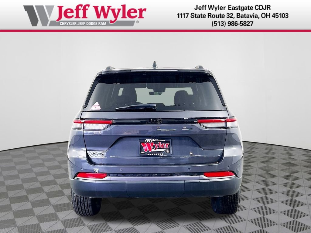 New 2026 Jeep Grand Cherokee Altitude AWD/4WD image 29