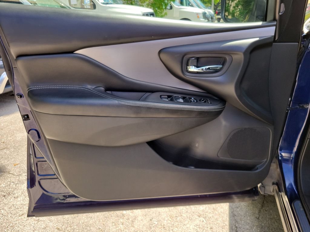 Certified 2023 Nissan Murano SV FWD image 17