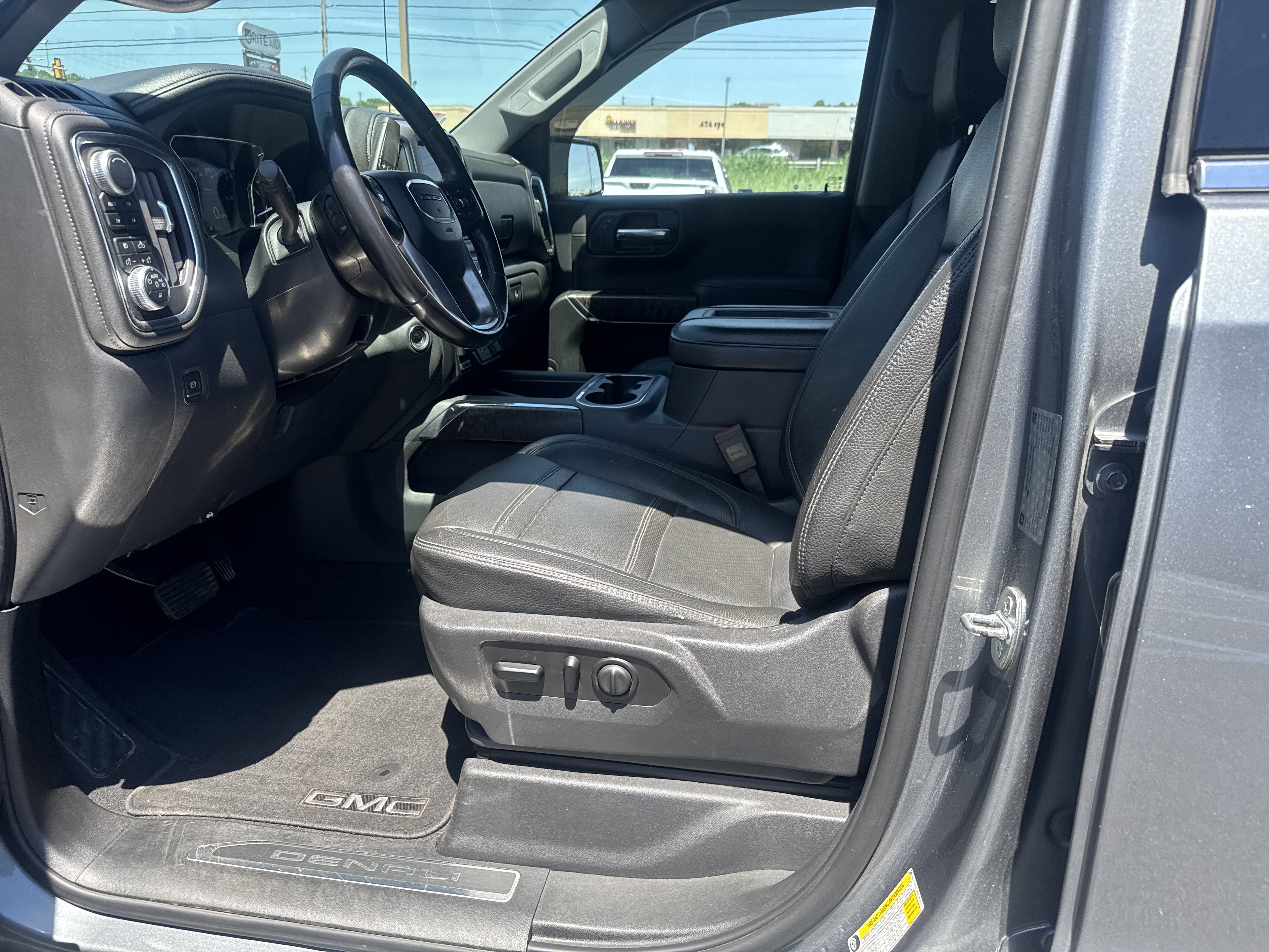 Used 2019 GMC Sierra 1500 Denali AWD/4WD image 15