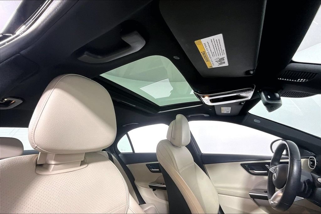 Used 2025 Mercedes-Benz C 300 Sedan image 22