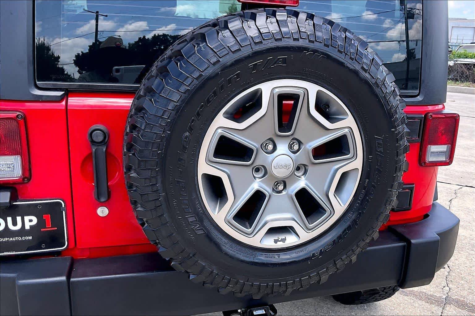 Used 2014 Jeep Wrangler Rubicon w/ Power Convenience Group AWD/4WD image 29