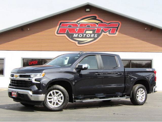 Used 2022 Chevrolet Silverado 1500 LT w/ Max Trailering Package AWD/4WD image 2