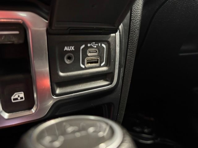 Used 2019 Jeep Wrangler Sport w/ Quick Order Package 24S AWD/4WD image 25