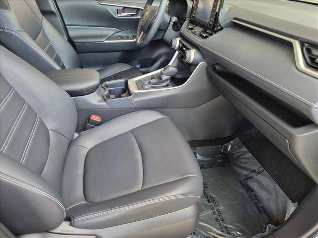 Used 2019 Toyota RAV4 XLE Premium FWD image 20