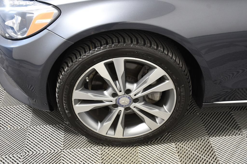 Used 2015 Mercedes-Benz C 300 4MATIC Sedan image 11