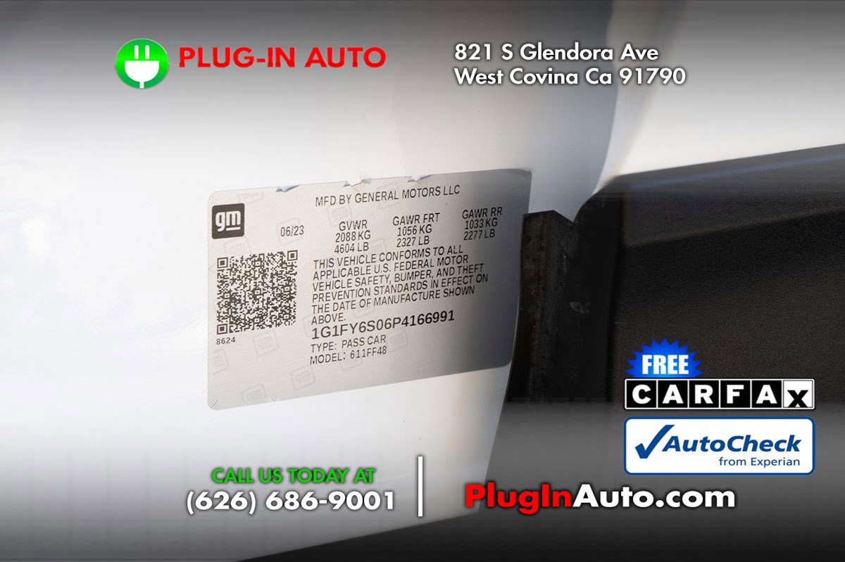 Used 2023 Chevrolet Bolt EUV LT w/ Convenience Package image 9