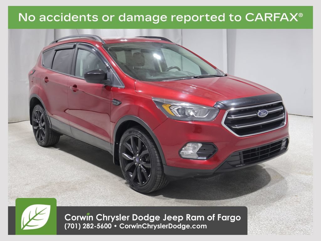 Used 2019 Ford Escape SE w/ SE Sport Appearance Package AWD/4WD image 1