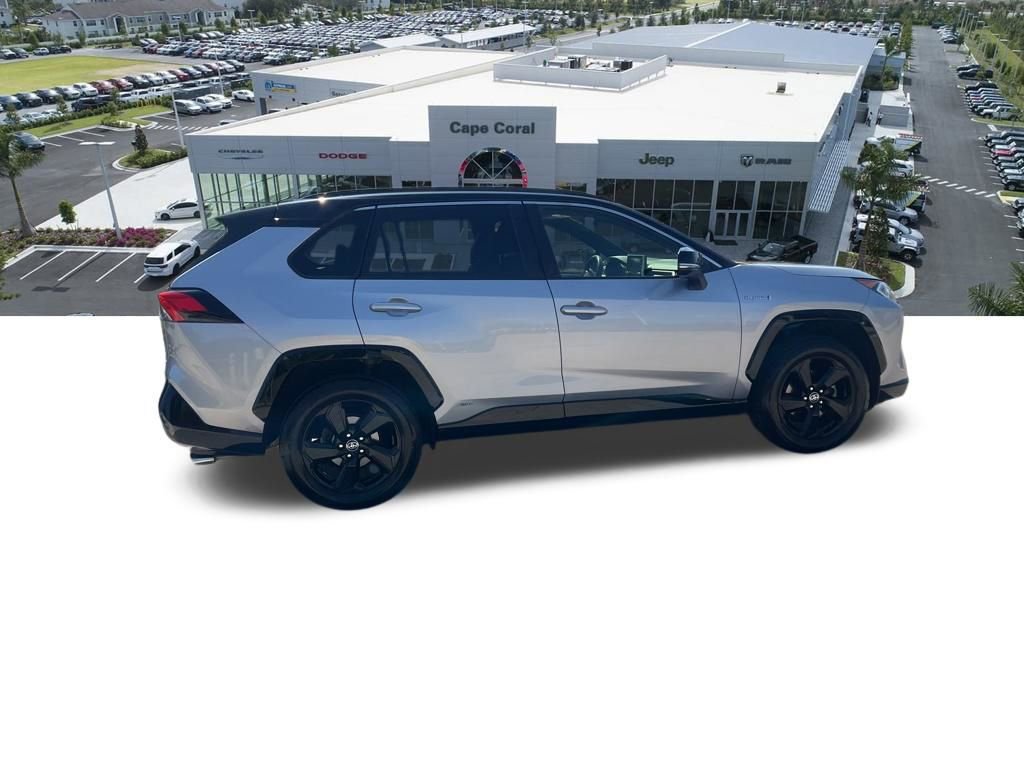 Used 2020 Toyota RAV4 XSE AWD/4WD image 17