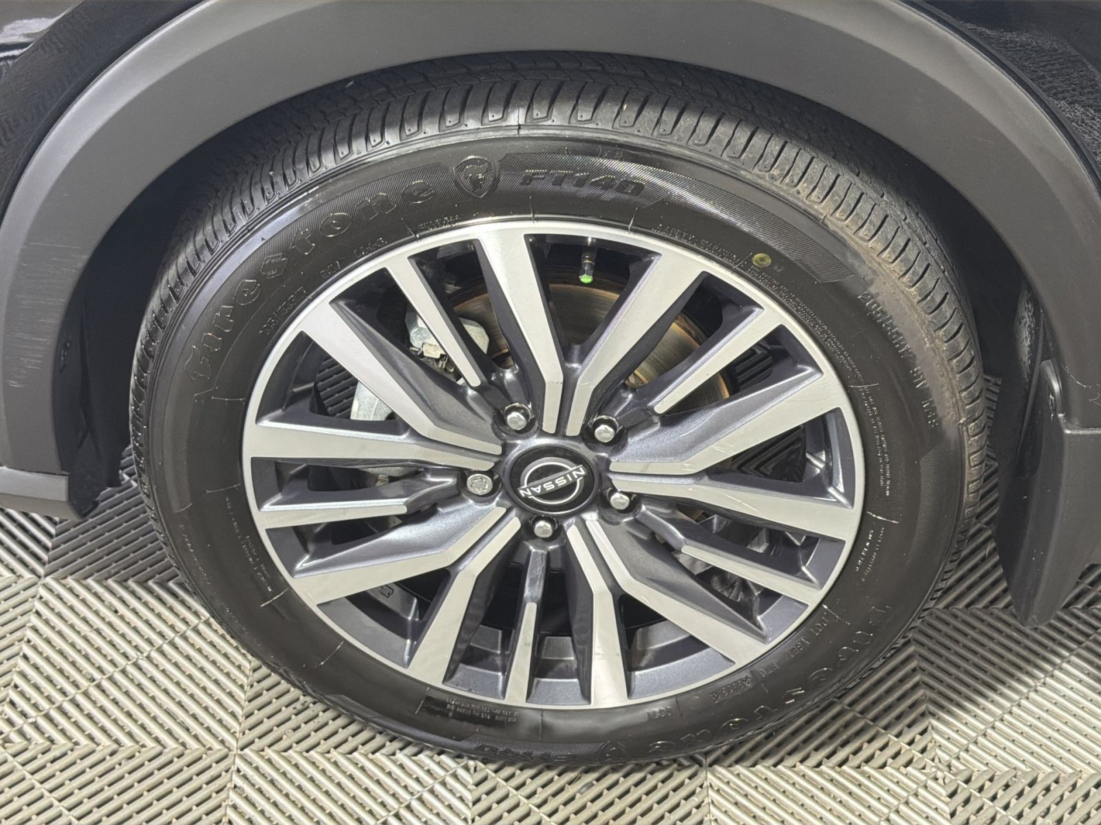 Used 2024 Nissan Kicks SV FWD image 12