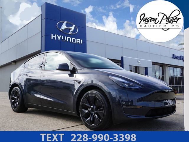 Used 2025 Tesla Model Y Long Range image 1