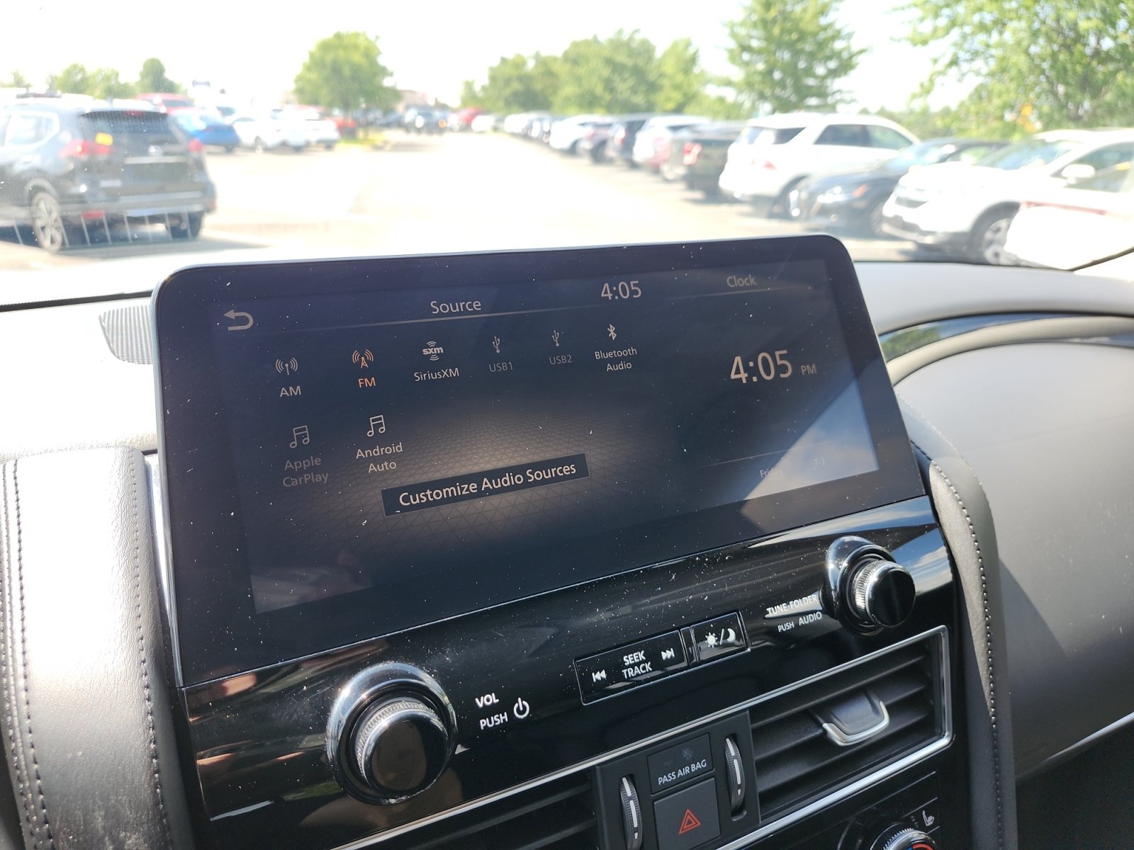 Used 2022 Nissan Armada SV AWD/4WD image 17