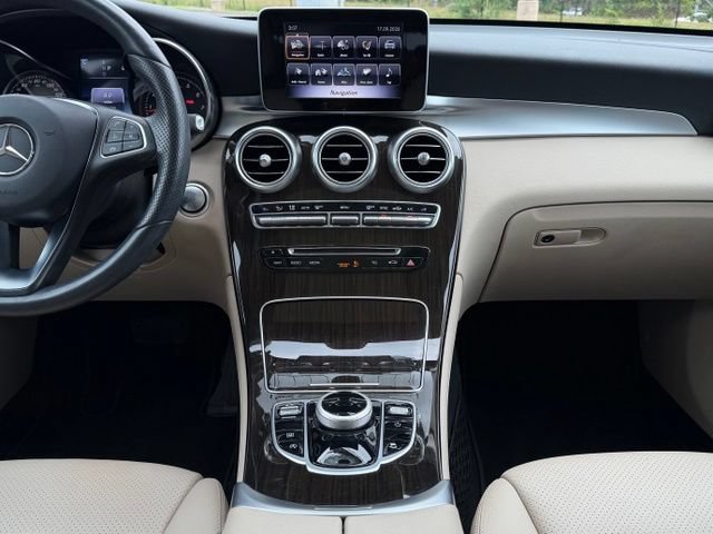 Used 2018 Mercedes-Benz GLC 300 4MATIC image 14