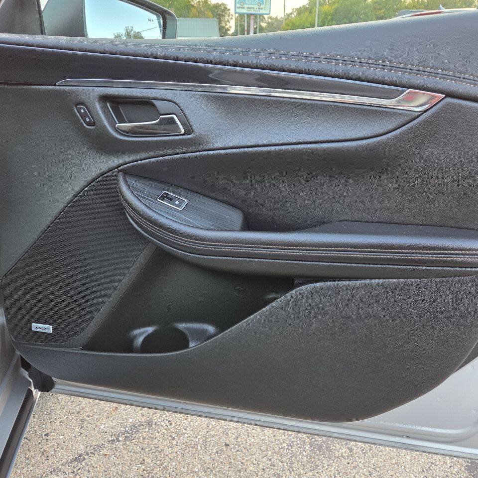 Used 2019 Chevrolet Impala Premier FWD image 19