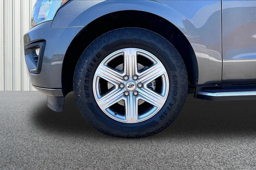 Used 2020 Ford Expedition XLT w/ Equipment Group 202A RWD image 29