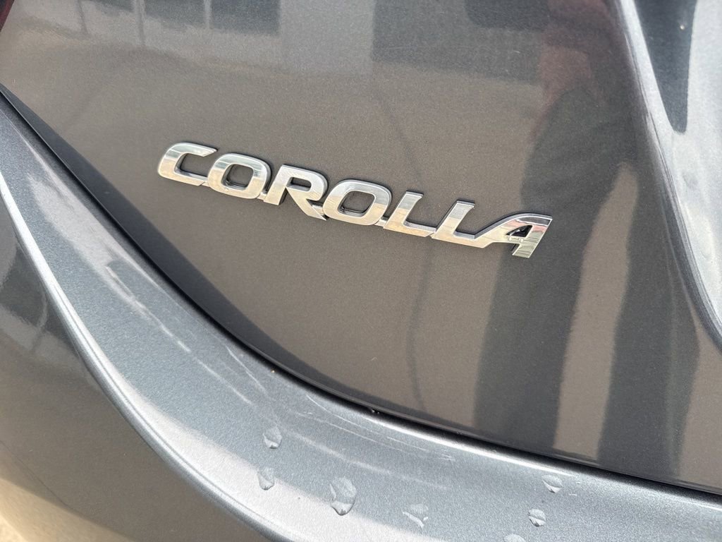 Used 2017 Toyota Corolla LE w/ Carpet Mat Package (TMS) image 21