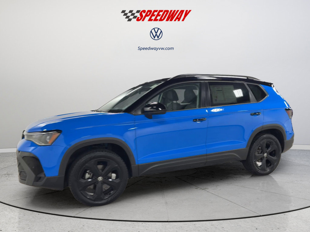 Used 2025 Volkswagen Taos SE AWD/4WD image 11