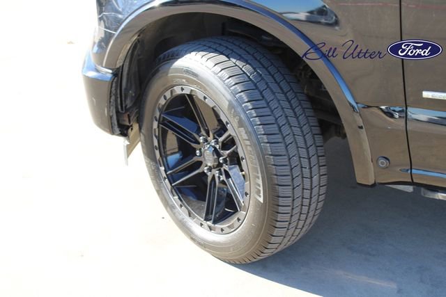 Used 2017 Ford F150 Platinum w/ Equipment Group 701A Luxury image 9