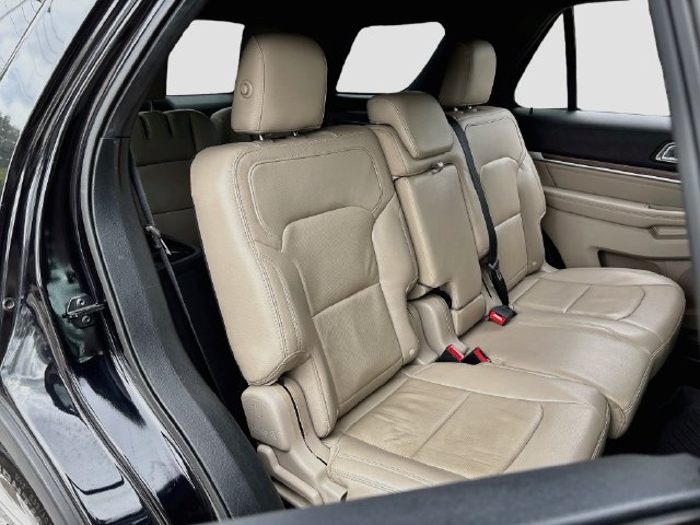 Certified 2019 Ford Explorer Limited w/ Class III Trailer Tow Package FWD image 29