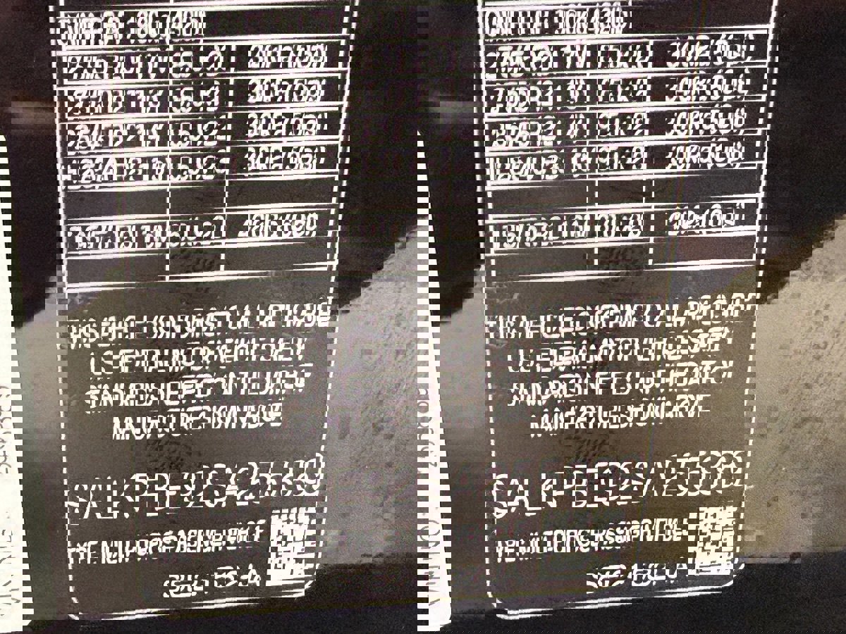 Used 2025 Land Rover Range Rover Long Wheelbase SE image 39