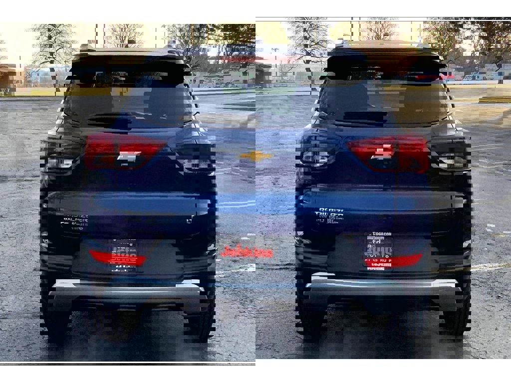 Used 2023 Chevrolet TrailBlazer LT w/ Convenience Package image 4