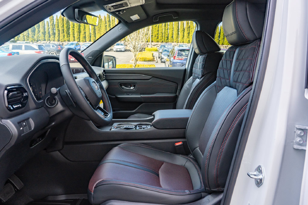 New 2026 Honda Pilot Black Edition image 29