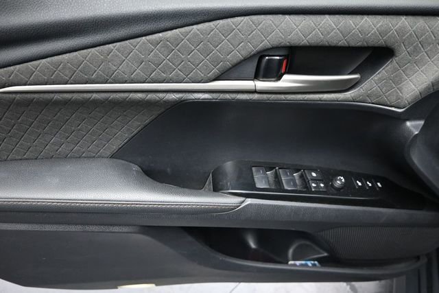 Used 2025 Toyota Camry XLE w/ Premium Plus Package FWD image 16