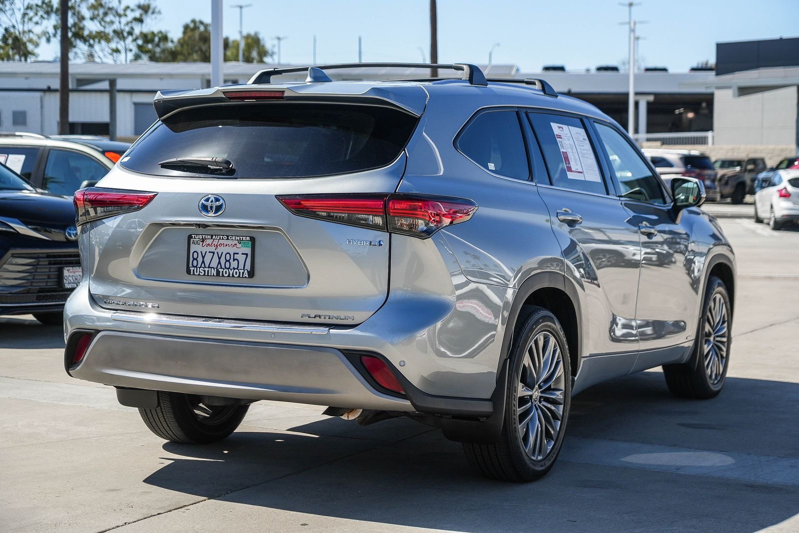 Used 2021 Toyota Highlander Platinum AWD/4WD image 6